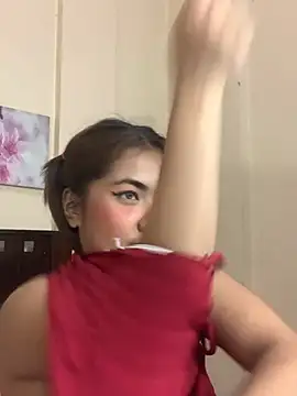 แชท XXX สดของ YaraSmith