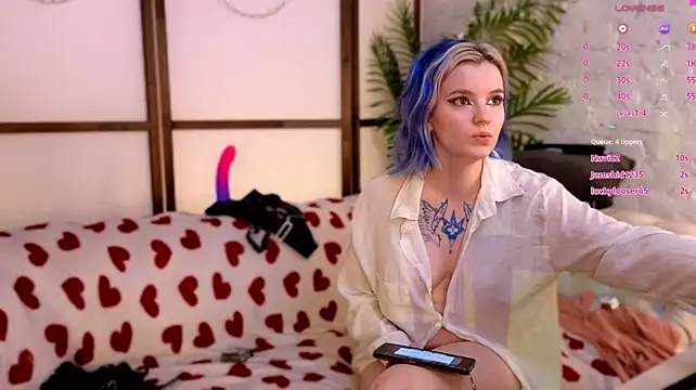 Bluedew Show in webcam
