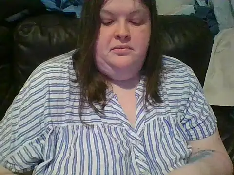 CurvyKirstiesX's Webcam Show