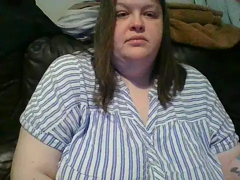 CurvyKirstiesX Webcam Show
