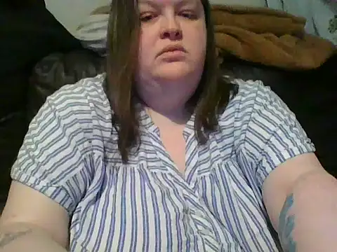 CurvyKirstiesX's Live XXX Chat