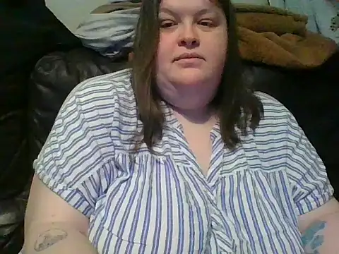 CurvyKirstiesX 在線直播表演