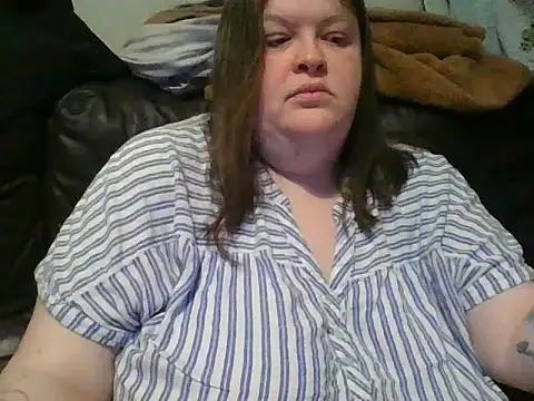 CurvyKirstiesX's Webcam Show