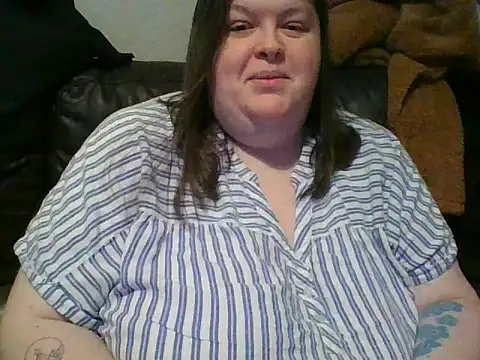 CurvyKirstiesX 现场XXX聊天