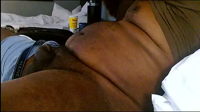 thr33strik3s Show in webcam