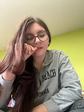 XXX chat uživo modela Tasimausi