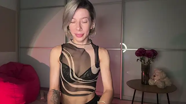 SirenAnn's Live XXX Chat