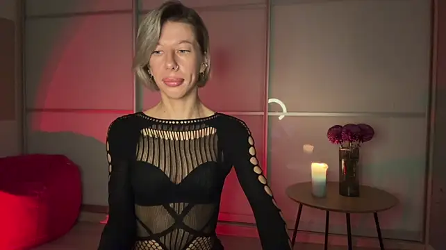 SirenAnn's Webcam Show