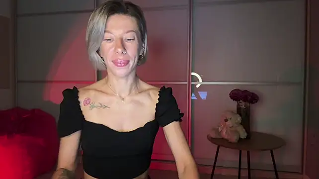 SirenAnn's Live XXX Chat