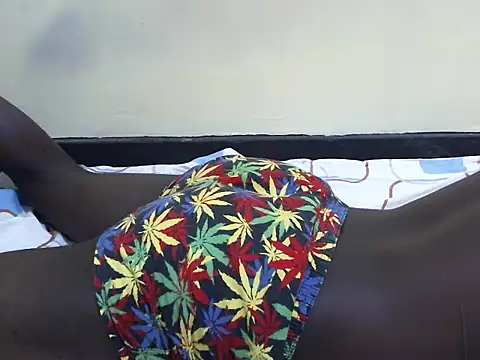 Pokazy przed kamerką – hornyman2245xxx