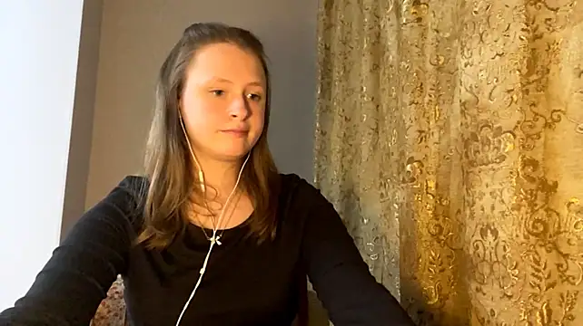 Show modela KarimaStubbe na web-kameri