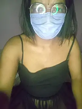 Show modela WILDD_CATT na web-kameri