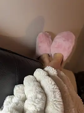 Meet_My_Feet-xox Show in webcam