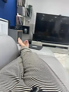 צ'אט XXX בשידור חי של Meet_My_Feet-xox