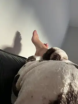 Meet_My_Feet-xox Chat XXX in diretta
