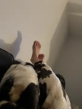 Meet_My_Feet-xox – Live XXX-chat