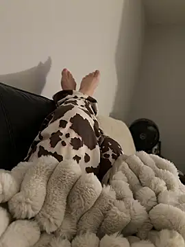 Meet_My_Feet-xox – Naživo XXX chat