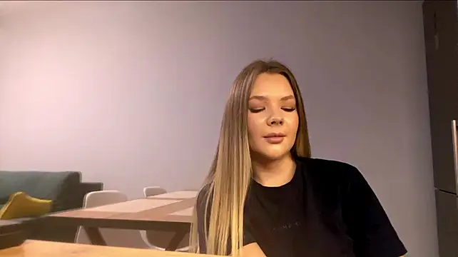 Chat XXX en directo de BrigitteDowers