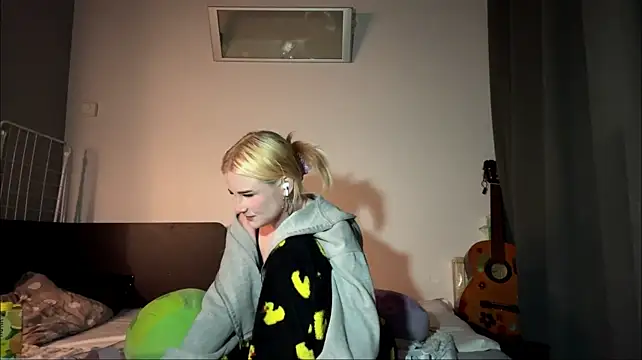 Webkamerová show LorineFavaro