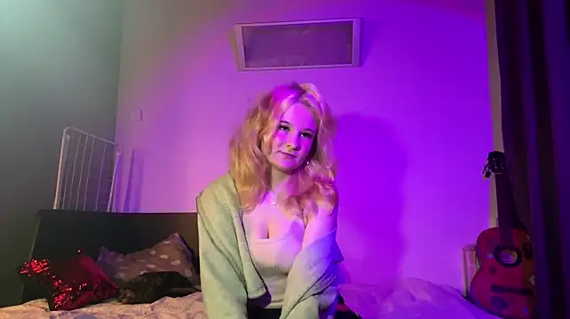 LorineFavaro – Kamerová šou