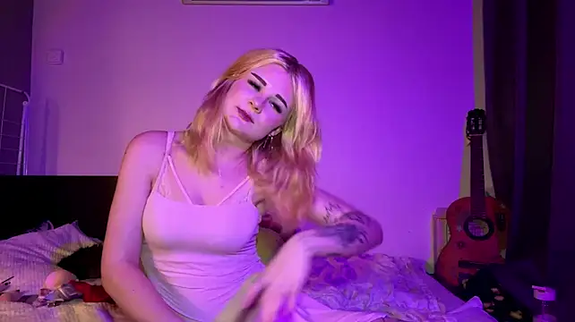 LorineFavaro – Kamerová šou