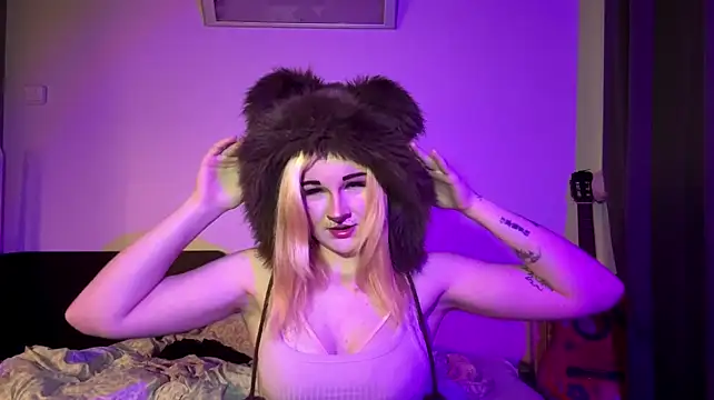 LorineFavaro Adlı Modelin Web Kamerası Şovu