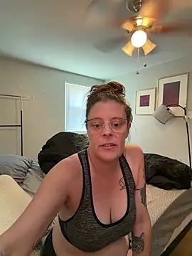 ChubbyBetty15's Webcam Show