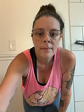 ChubbyBetty15's Webcam Show