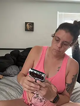 ChubbyBetty15 Show in webcam