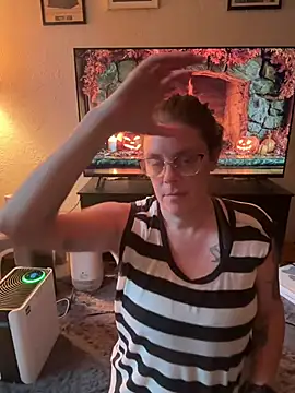 ChubbyBetty15 Show in webcam