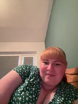 Curvy-GingeXX 라이브 XXX 채팅