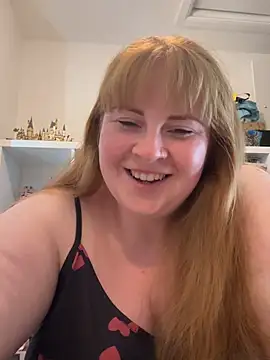 Curvy-GingeXX Live XXX-Chat