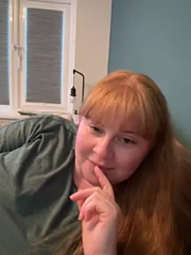 Curvy-GingeXX's Webcam Show