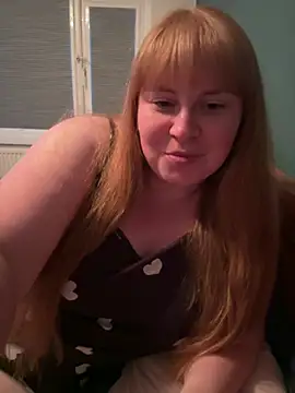 Curvy-GingeXX – webcam-show