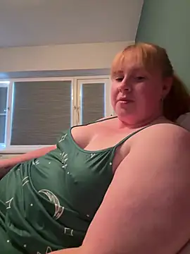 Curvy-GingeXX Webcam-Show