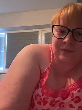 Chat XXX ao vivo de Curvy-GingeXX