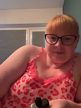 Czat XXX na żywo – Curvy-GingeXX