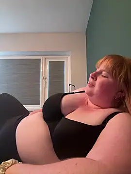 Curvy-GingeXX webcam show
