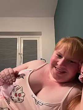 Curvy-GingeXX Pertunjukan Webcam