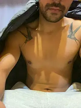 Chrisisnaked's Webcam Show