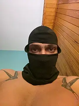 Chrisisnaked Webcam Show