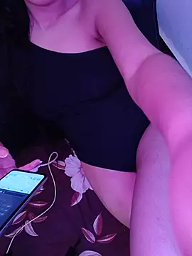 zaina_sexy Adlı Modelin Web Kamerası Şovu