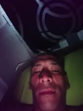 Elmono__1 Webcam show