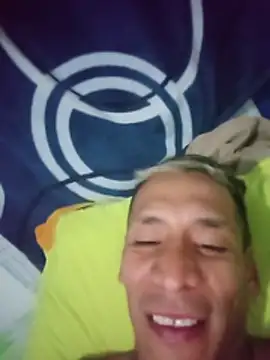 Elmono__1 Webcam show