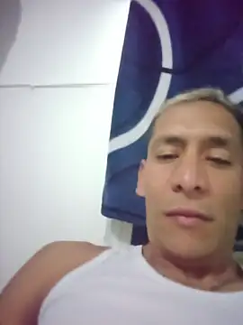 Elmono__1 Webcam show