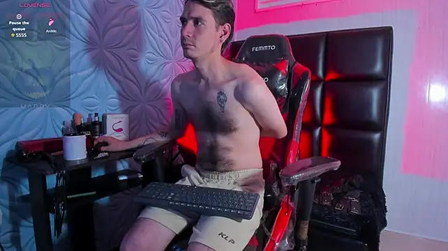 Mikesub_ Show in webcam