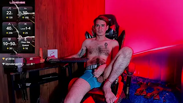 Mikesub_: вебкам-шоу