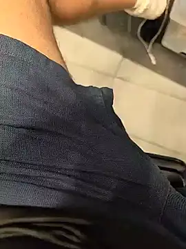Hichamnayakdz's Webcam Show