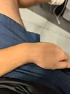 Hichamnayakdz 在線直播表演
