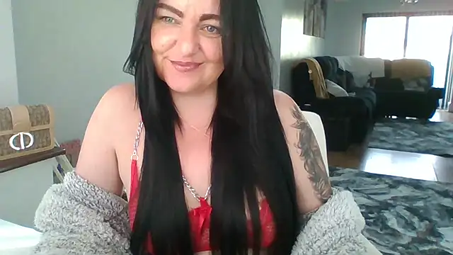 HousewifeAnna's Webcam Show